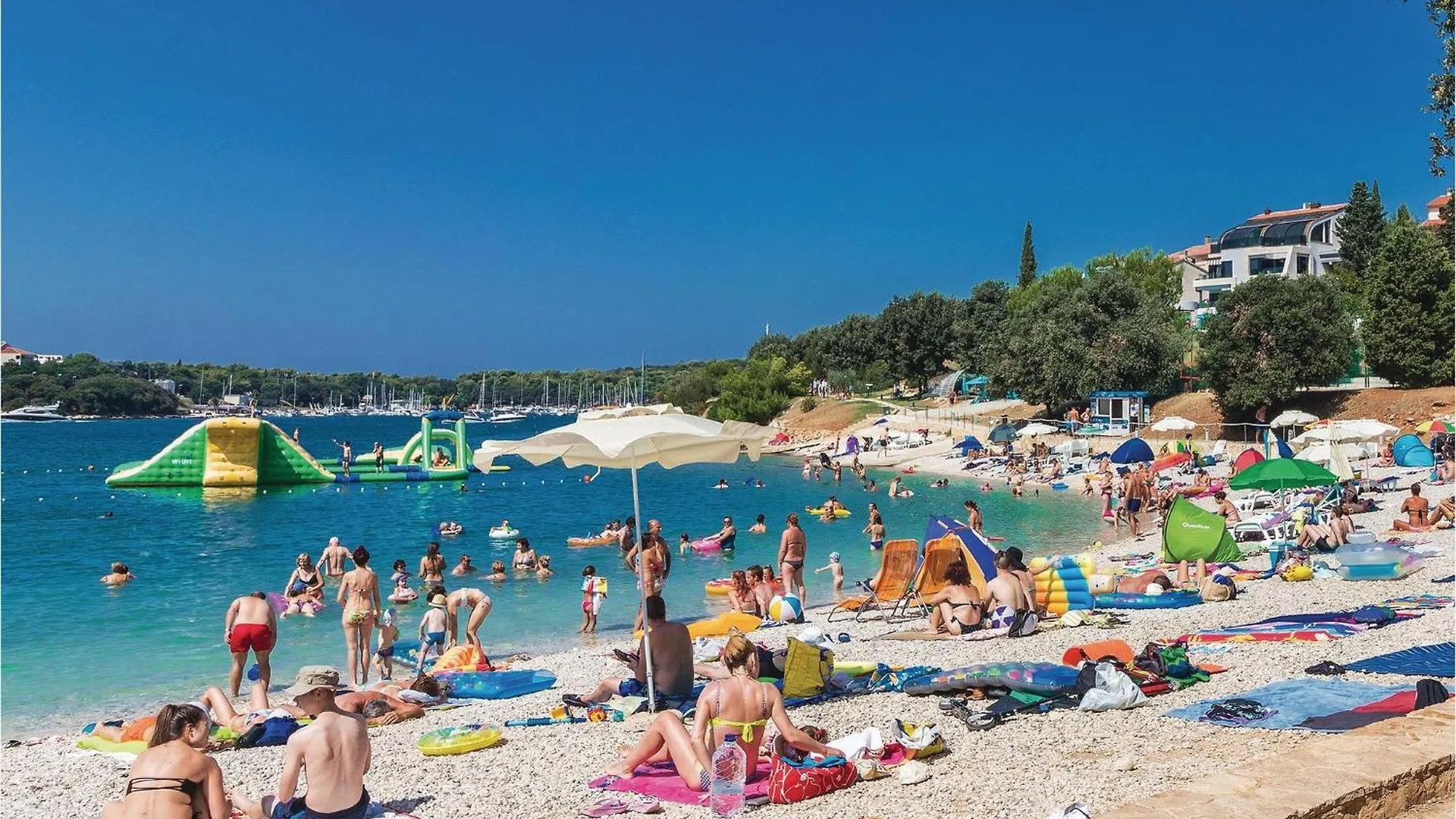 1 Bedroom Stunning Apartment In Pula